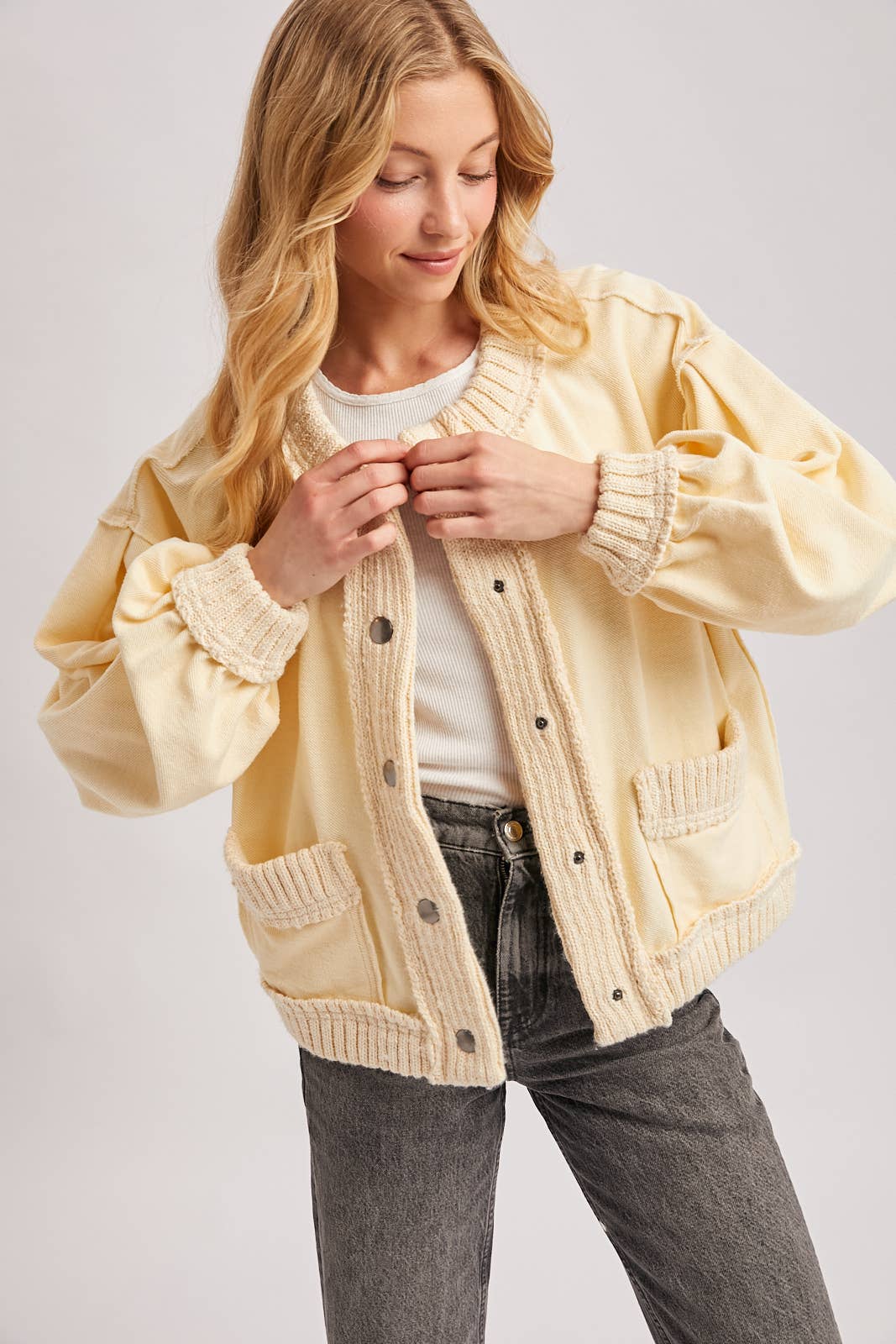 BUTTON DOWN RIBBED KNIT TRIM CARDIGAN