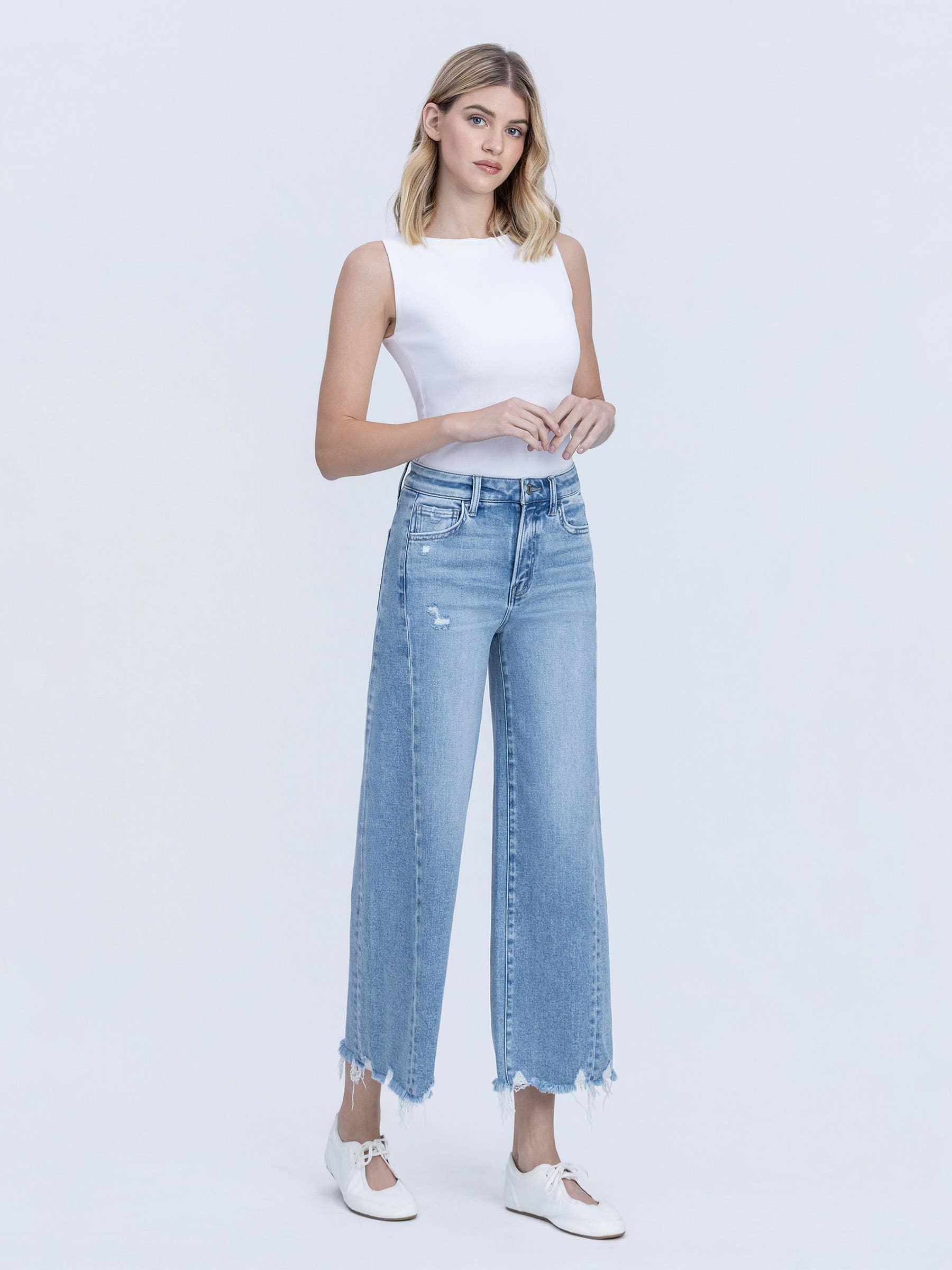 HIGH RISE MEDIUM LIGHT SIDE PANEL CROP WIDE JEANS