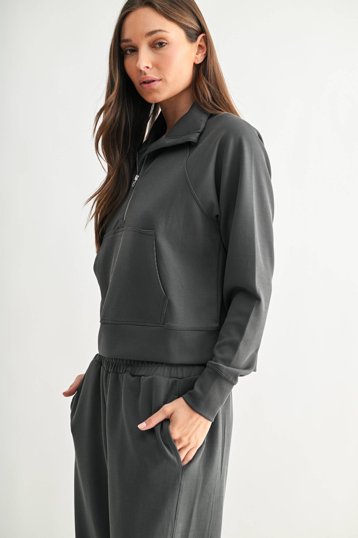 Luxe Sand Wash Rib 1/4 Zip Sweater: ASH GREY