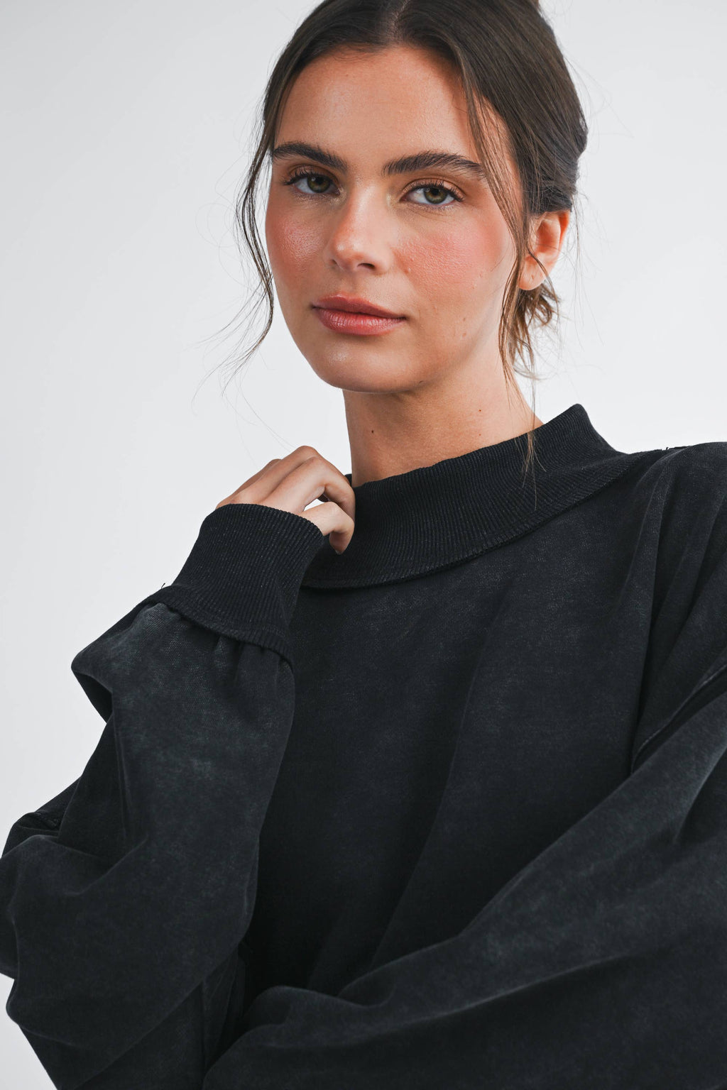 Oversized Mock Neck Washed Sweatshirt: Electric Pink