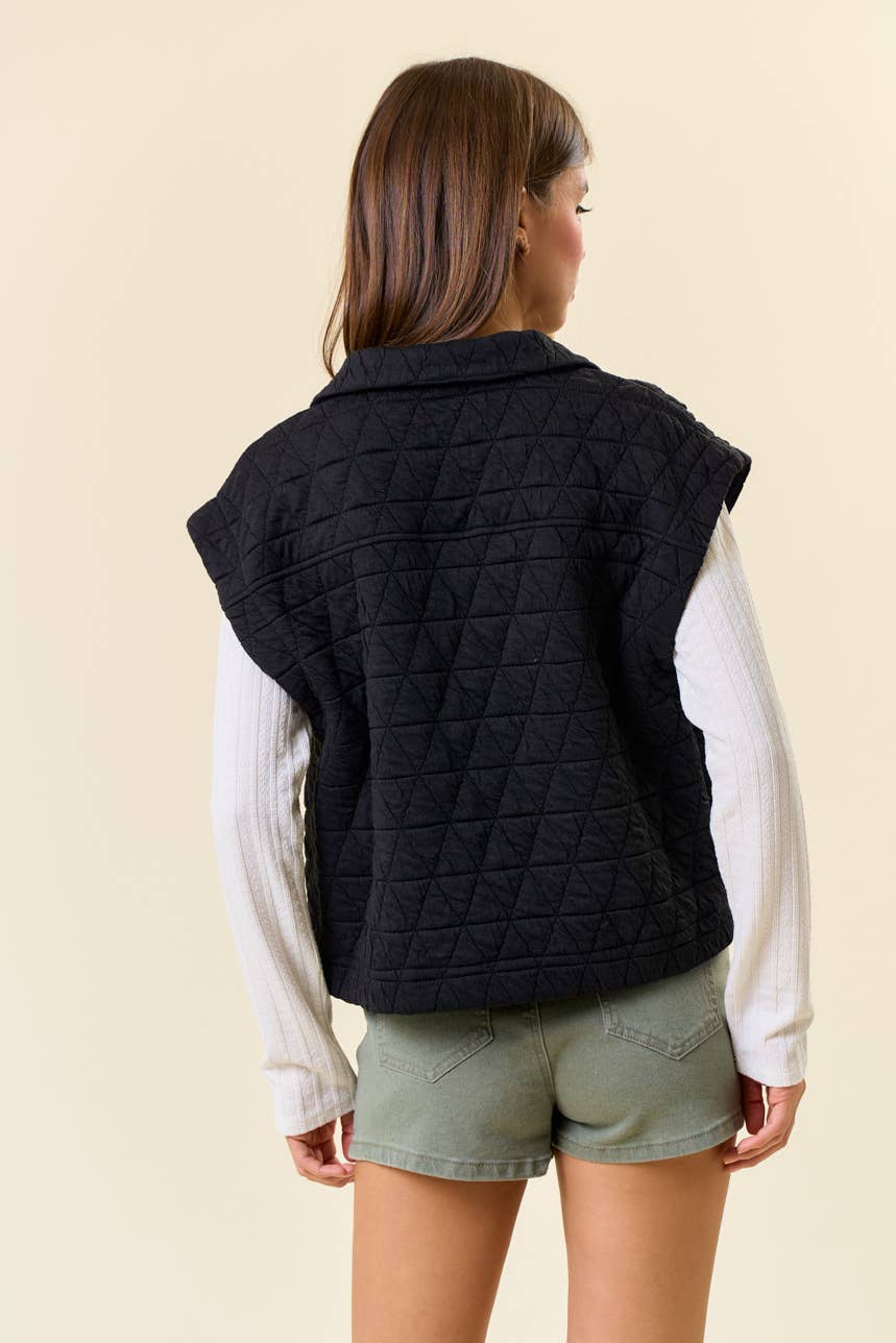 QUILTED POINT COLLAR FLAP PATCHED POCKET VEST