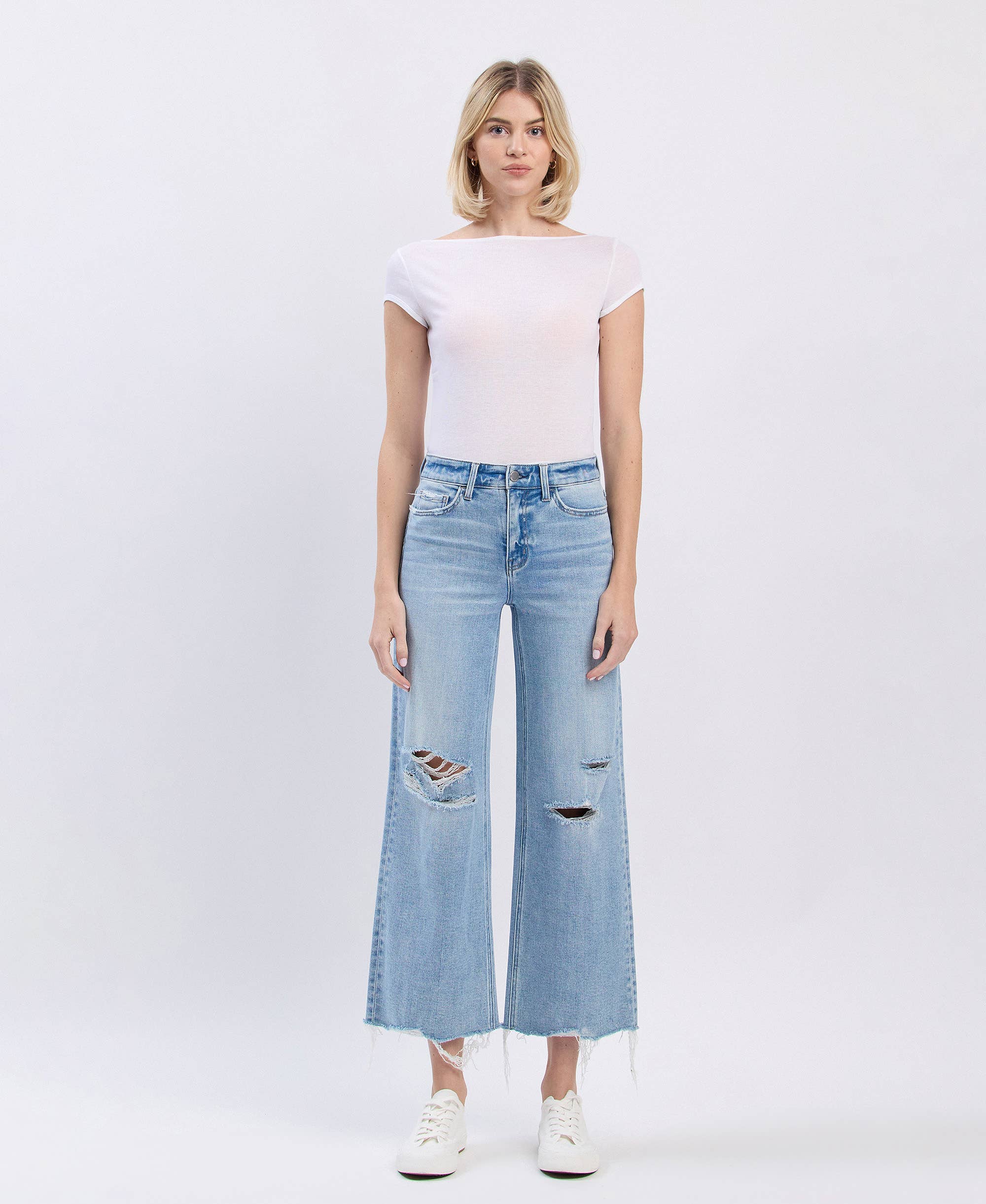 HIGH RISE DISTRESSED CROP WIDE JEANS