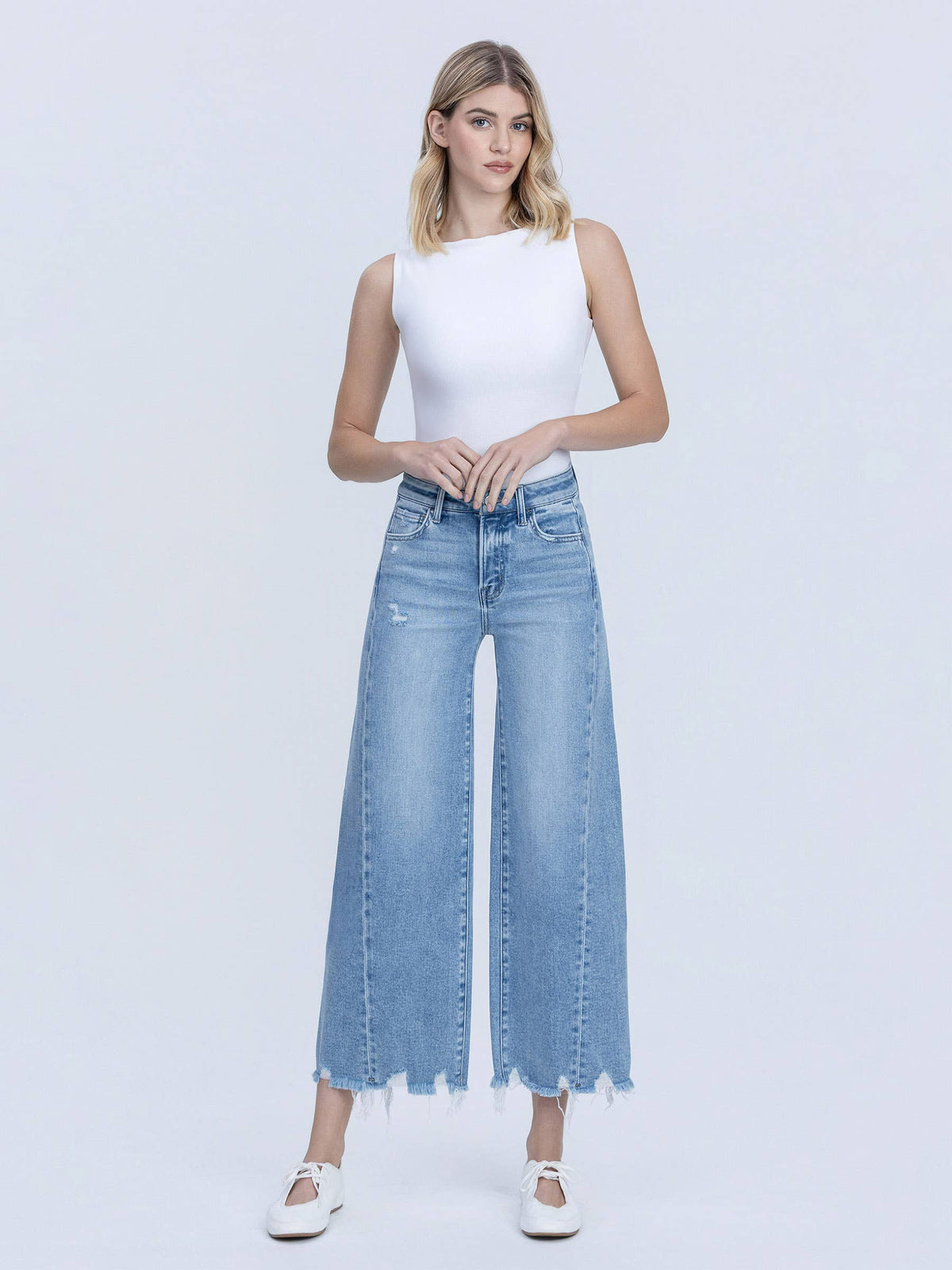 HIGH RISE MEDIUM LIGHT SIDE PANEL CROP WIDE JEANS
