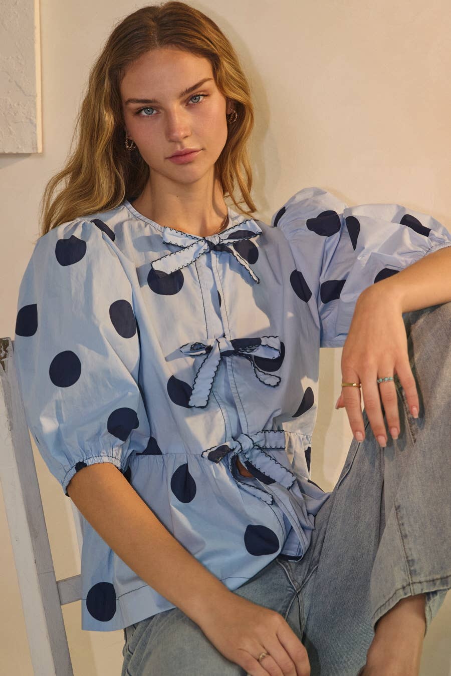 Polka Dot Printed Puffed Sleeve Blouse: White-Black / S