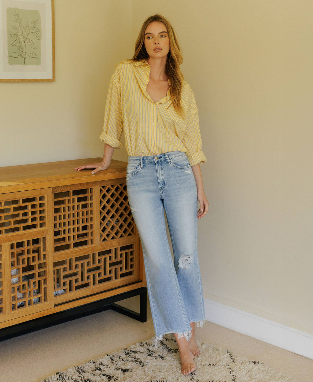 HIGH RISE DISTRESSED CROP SLIM WIDE JEANS