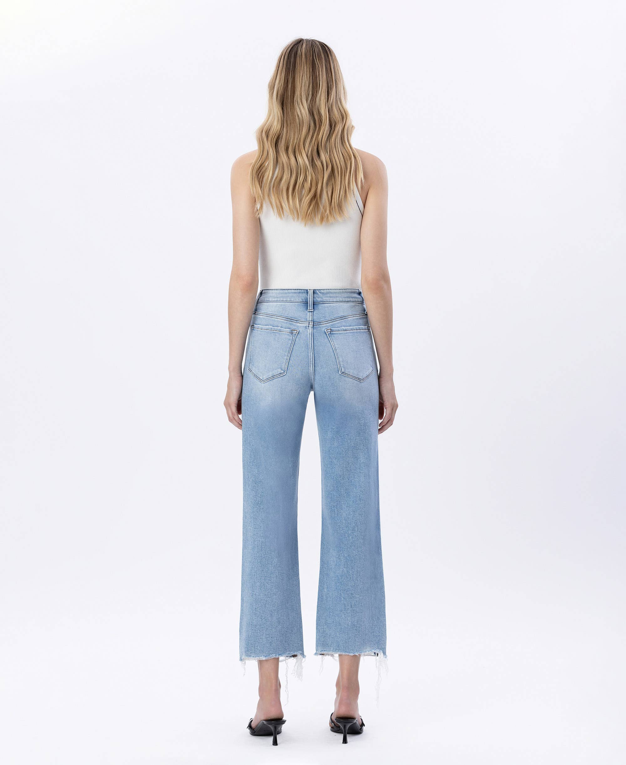 HIGH RISE DISTRESSED CROP SLIM WIDE JEANS