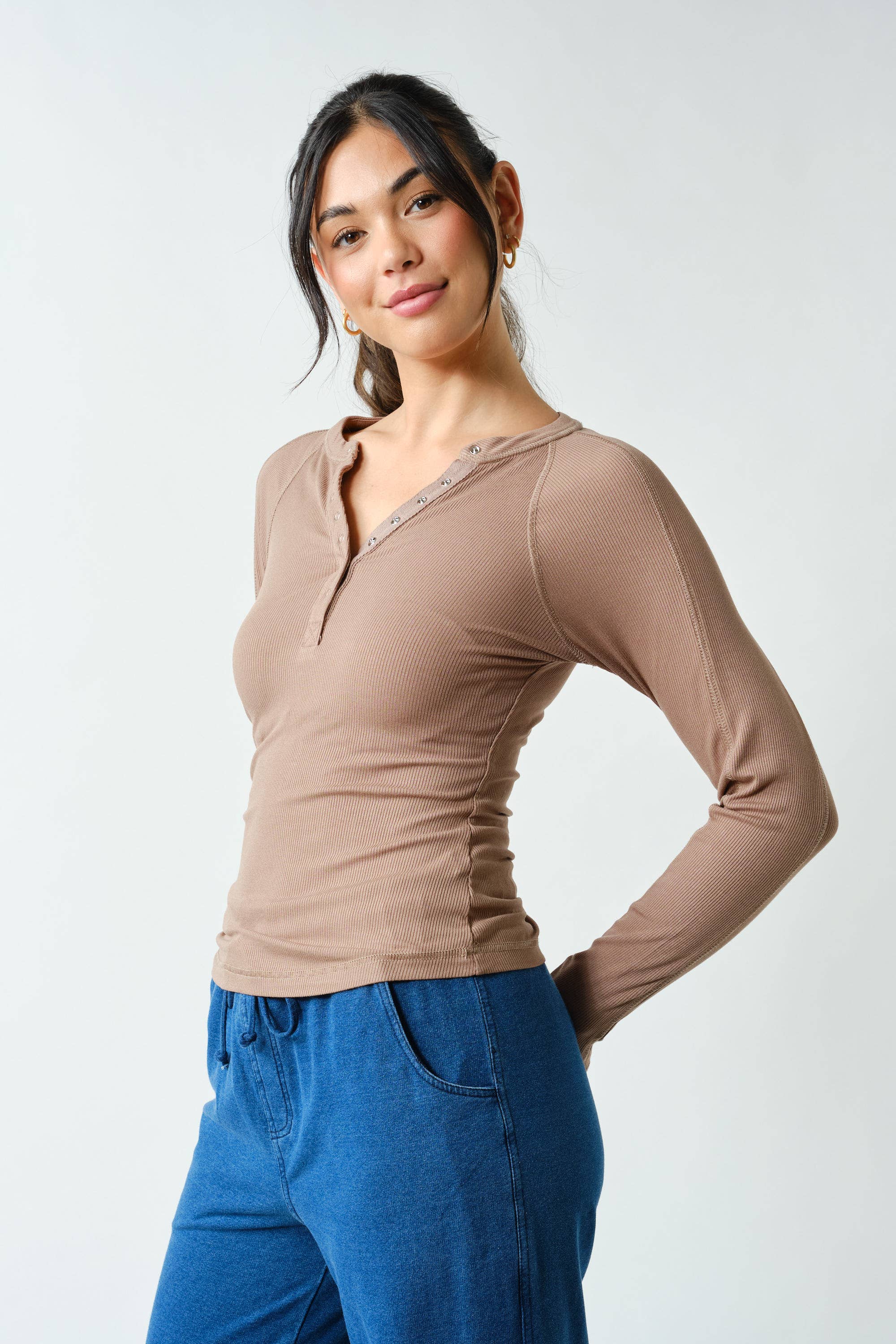 Essential Long-Sleeved Micro-Ribbed Henley Top: BLUSHED BRICK
