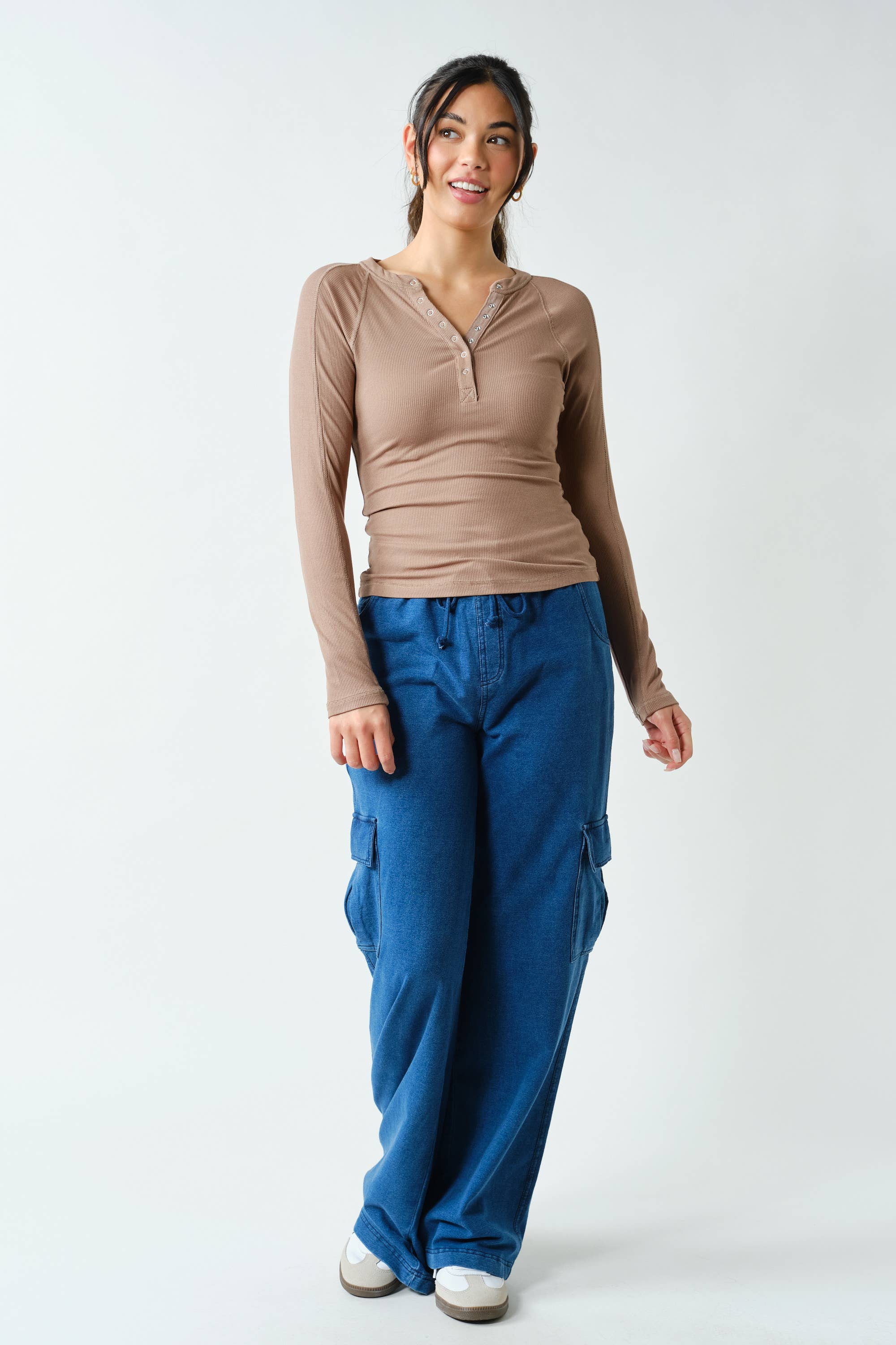 Essential Long-Sleeved Micro-Ribbed Henley Top: YELLOW GLOW