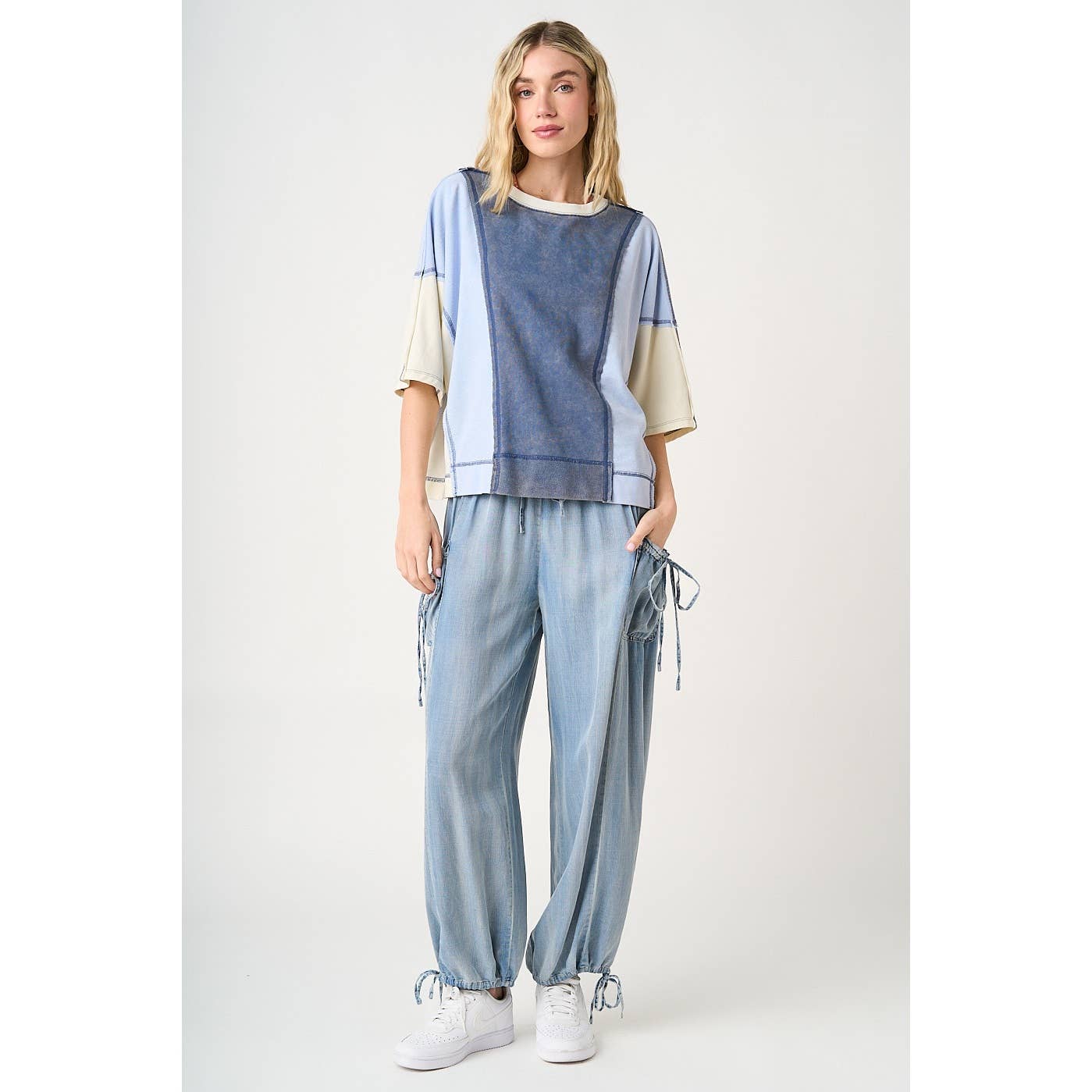 MINERAL WASH COLOR BLOCK RELAXED FIT SHORT SLEEVE TOP: SEAGLOW